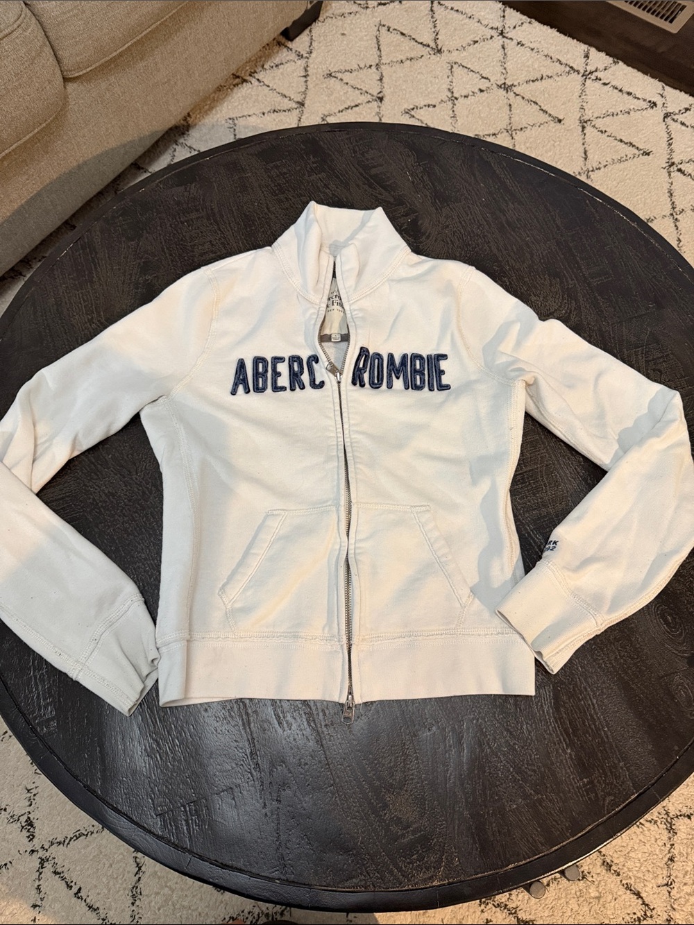 Y2K Abercrombie & Fitch White Full-Zip Women's Jacket with Navy Logo